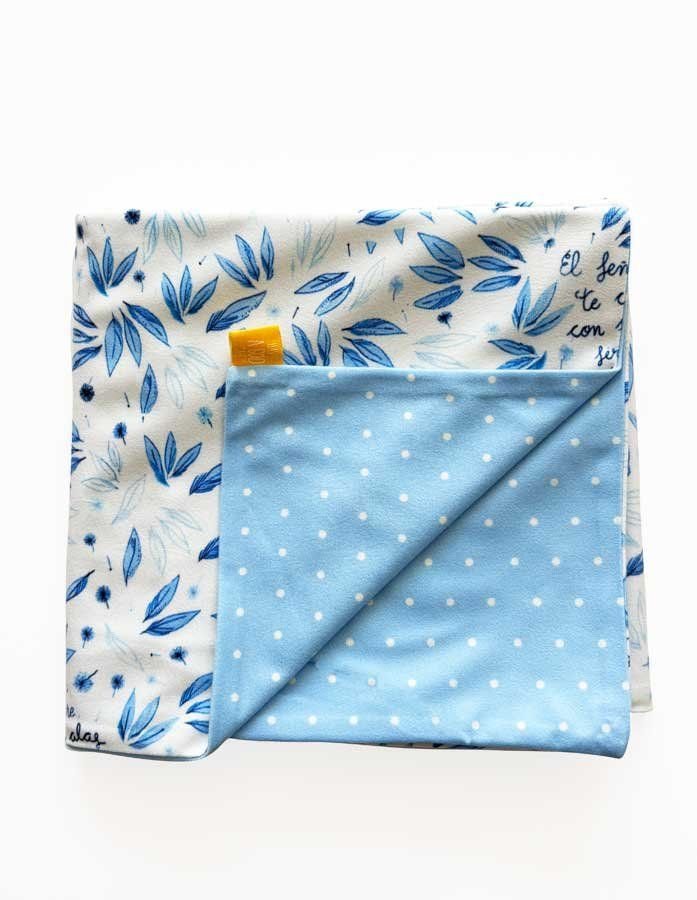 mantita-azul-1_ece285da544acdec8b71e00d0a76798a